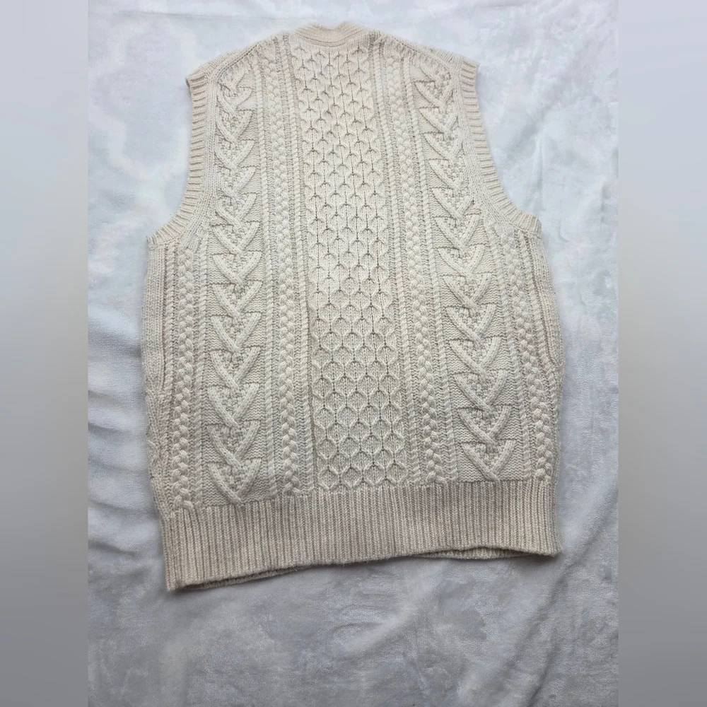 J.Crew Rugged‎ Merino Cable Knit Vest Cream Wool Blend Size M